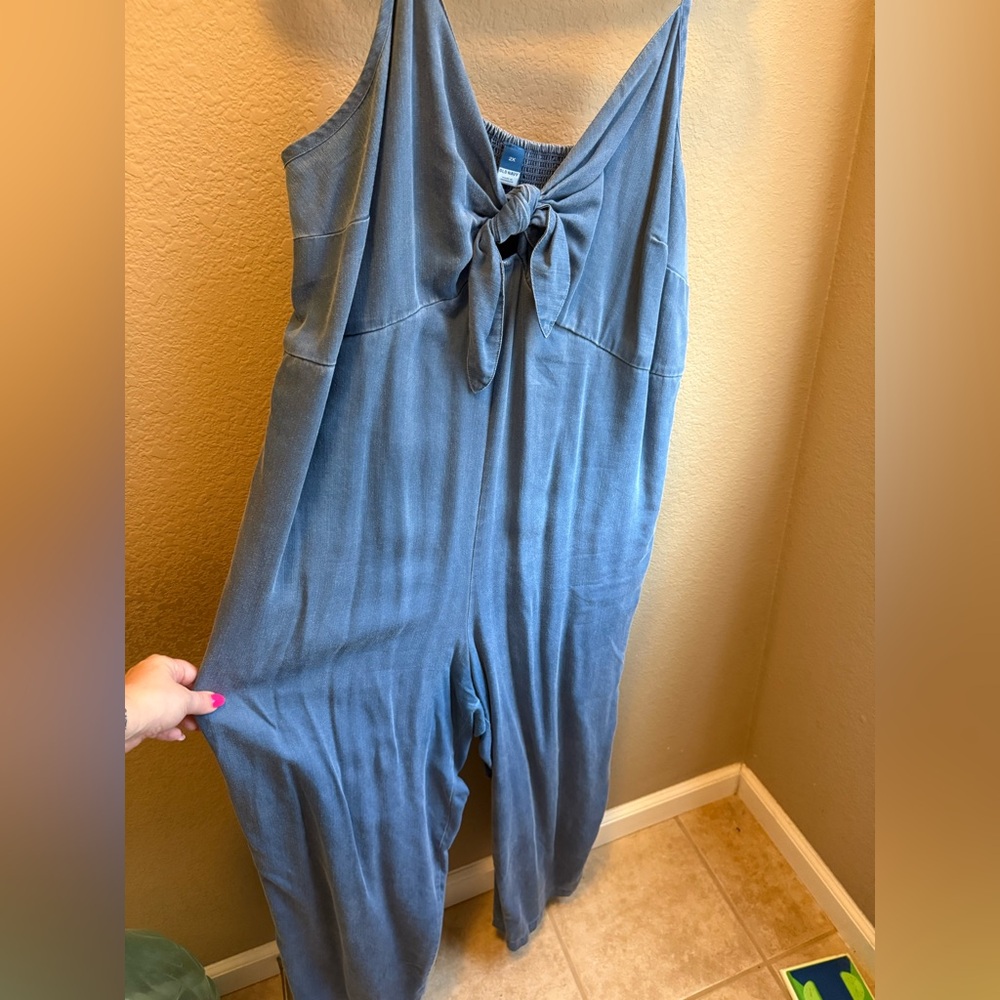 Old Navy denim Sleeveless Jumpsuit with Tie Detail 2x